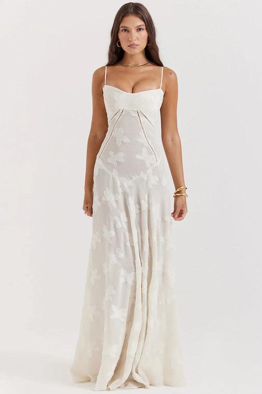 Vintage Maxi dress in cream-colored lace with open back | Chic & Feminine