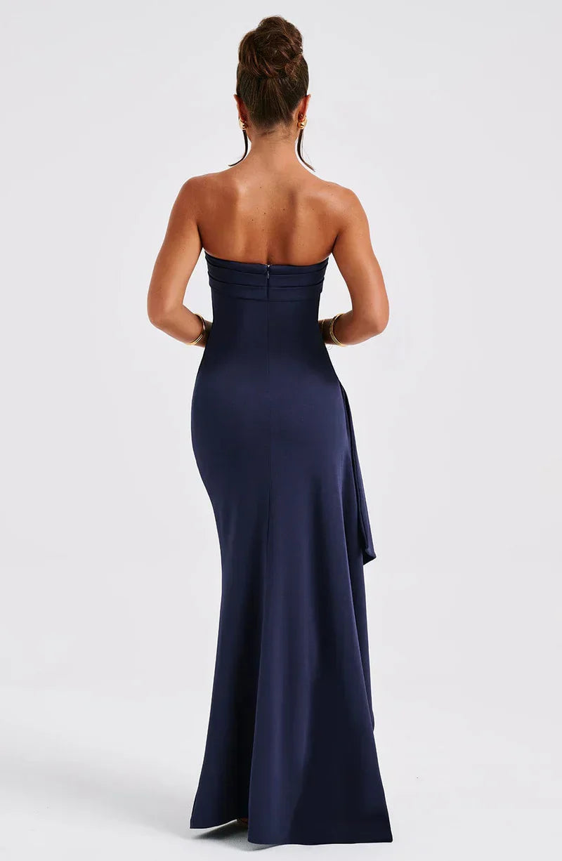 Maxi dress with twisted off-shoulder | Elegant & feminine